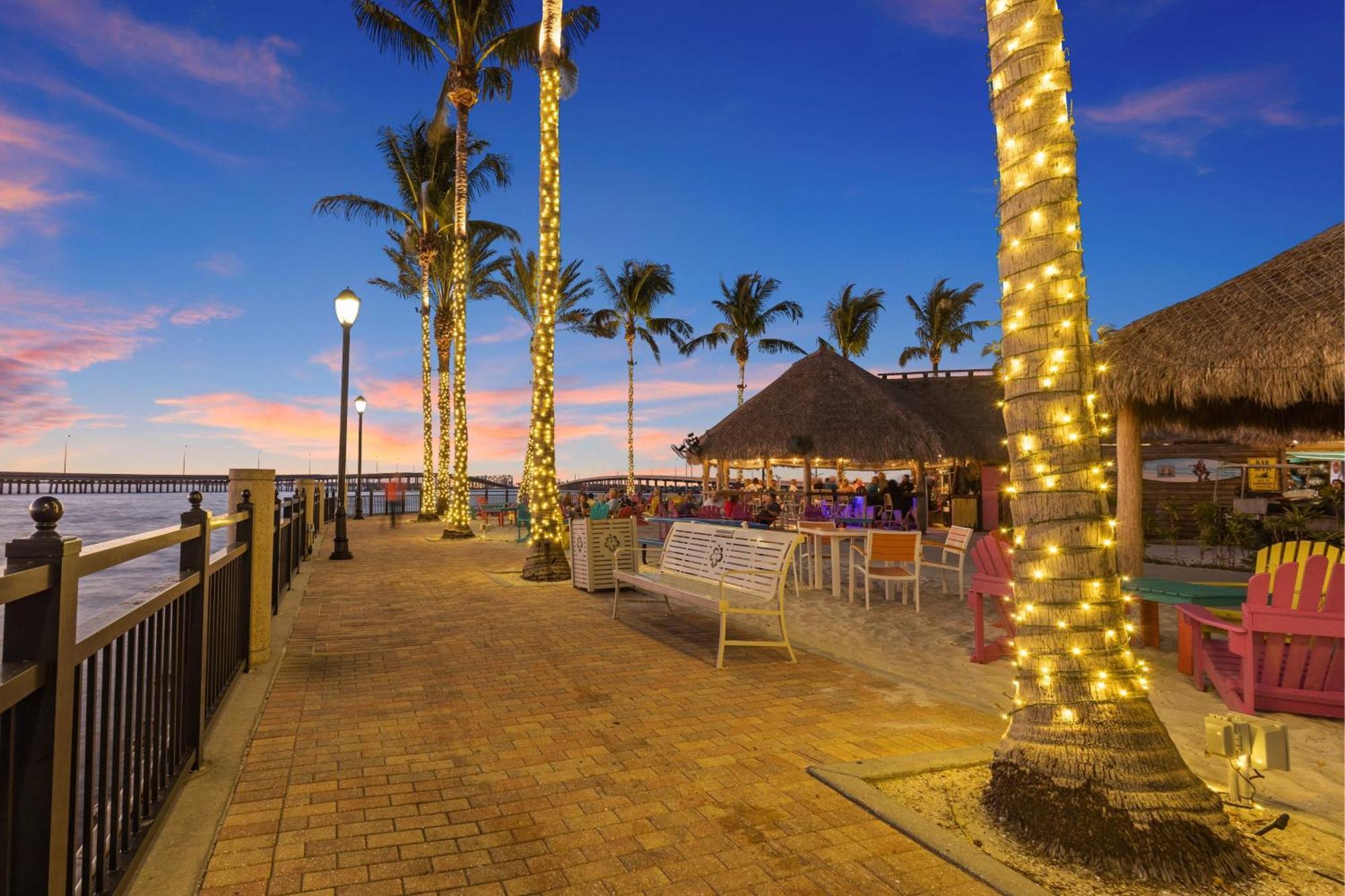 Four Points By Sheraton Punta Gorda Harborside Exterior foto